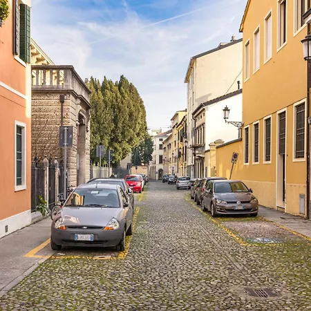 Domus Color 帕多瓦