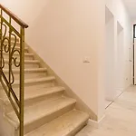 Domus Color Πανσιόν 3*