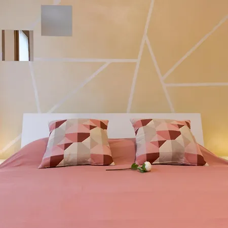 Domus Color بيت ضيافة بادوفا