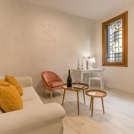 بيت ضيافة Domus Color 3*