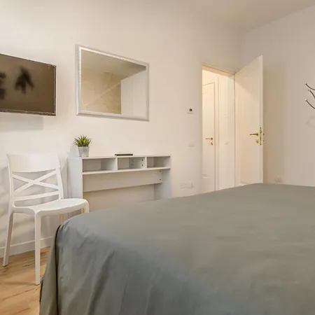 Domus Color Guest house *
