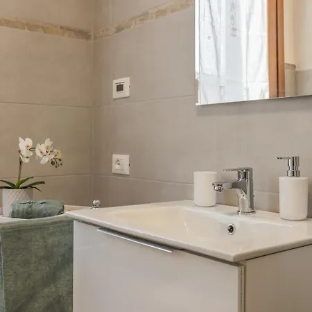 Domus Color بيت ضيافة بادوفا