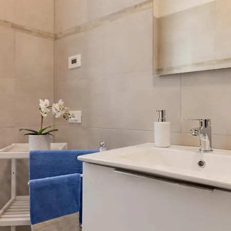 بيت ضيافة Domus Color 3*