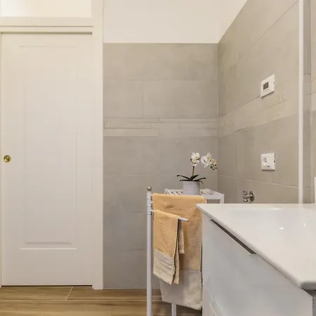 ゲストハウス Domus Color