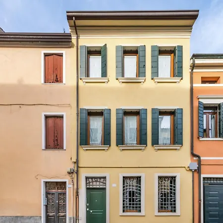 Domus Color Guest house *