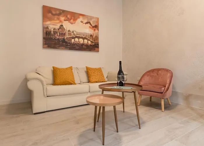 Domus Color Pensión 3*